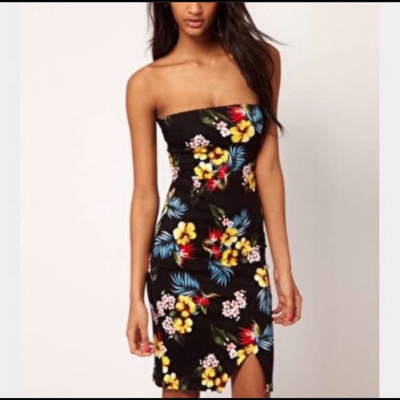 Dress - Picture 3 of 4